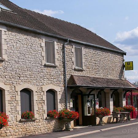 Logis Auberge Des 3 Jumeaux Saints-Geosmes Exterior photo